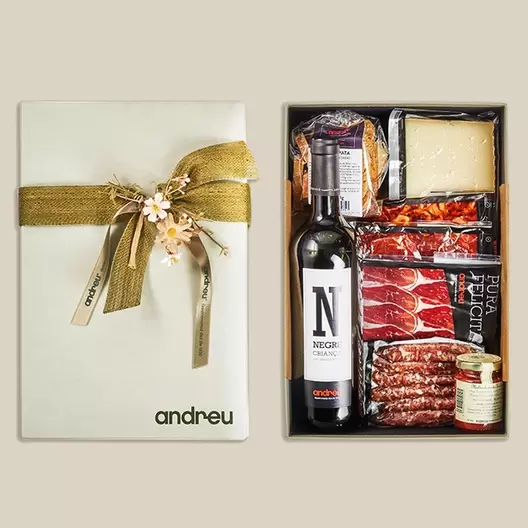 Combinada. Elegante caja de regalo con productos exclusivos para celebrar cualquier ocasión