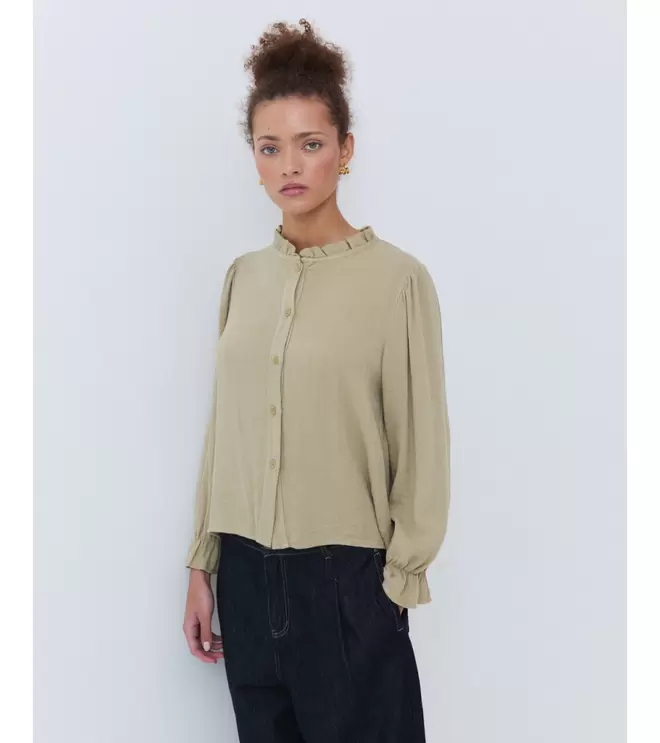 CAMISA CUELLO VOLANTES