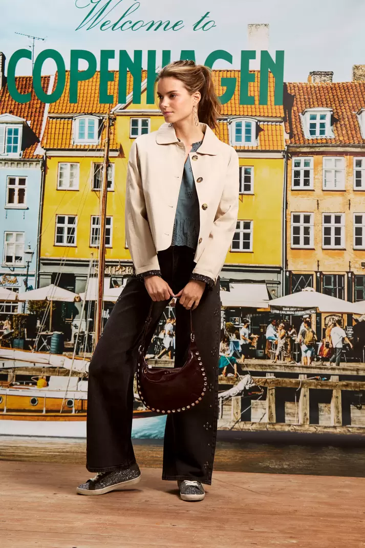 STUDDED JEANS WITHOUT WAISTBAND