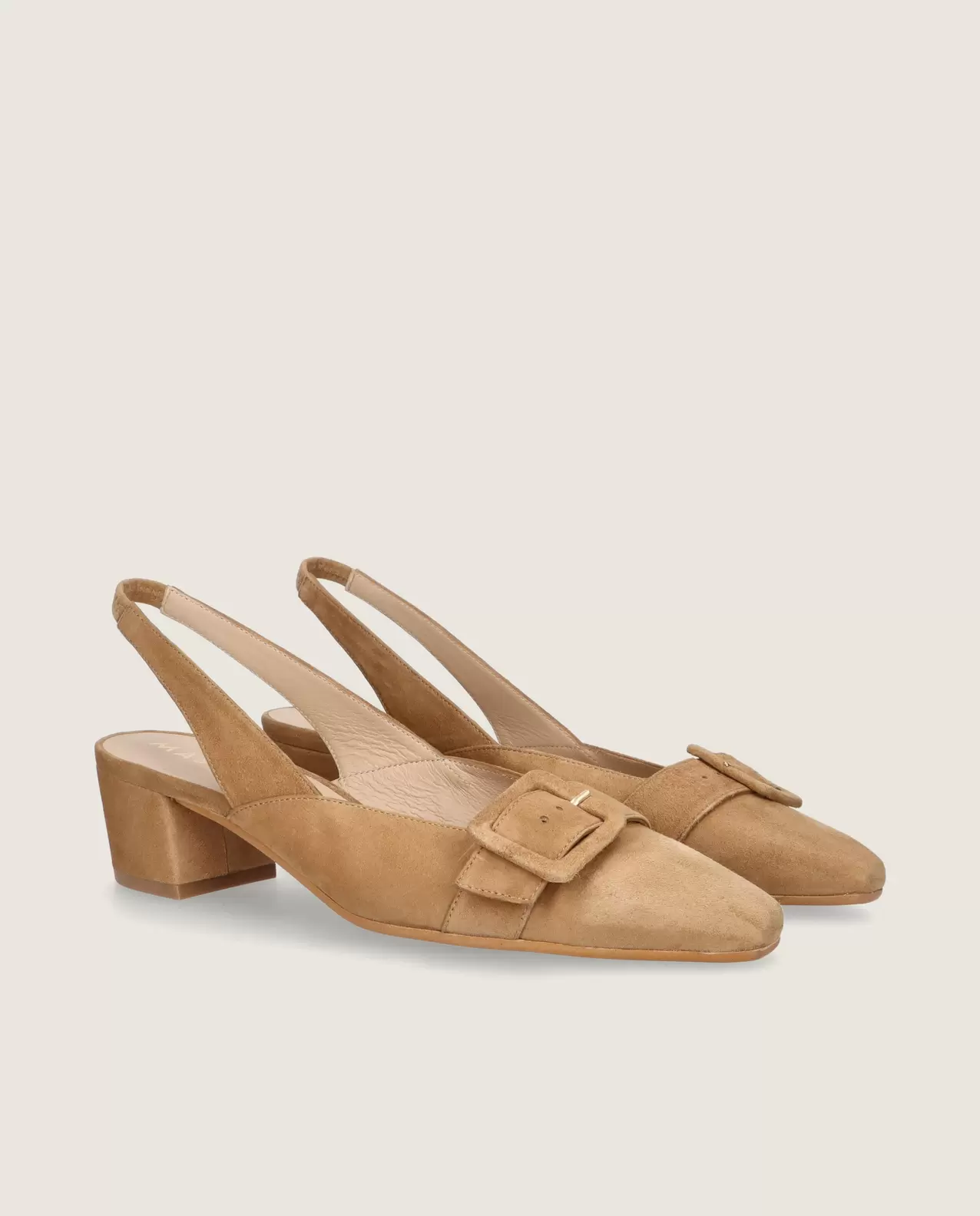 Greta pump in tan suede