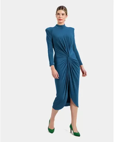 VESTIDO MIDI AZUL DE PUNTO CON NUDO FRONTAL Y HOMBROS ESTRUCTURADOS