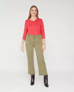 Pantalon Bolsillos Plastron Y Tachas Caqui