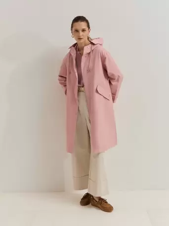 Parka con capucha