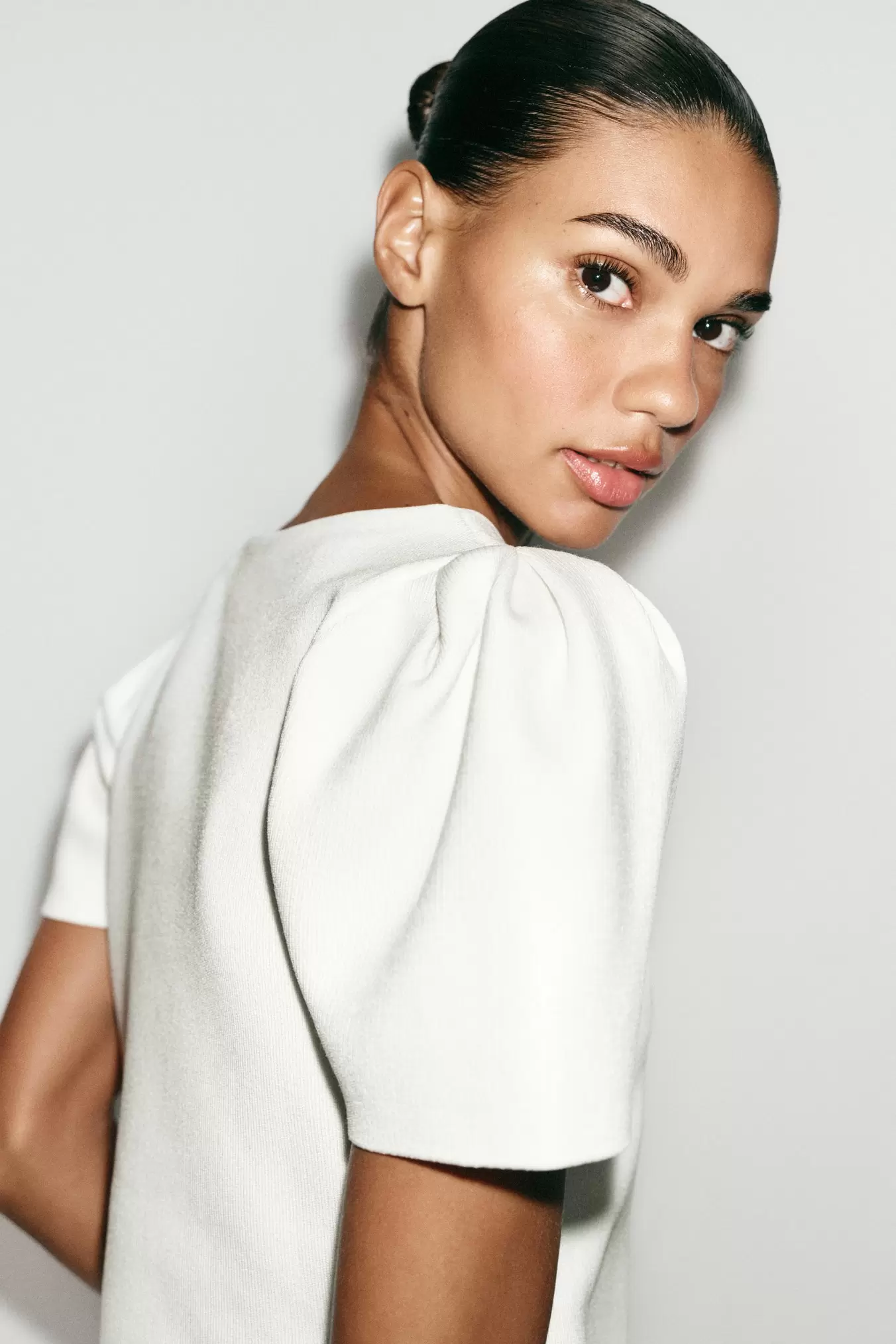 TOP PUNTO MANGA ABULLONADA