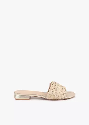 Flat Sandal with Metallic Raffia Effect
