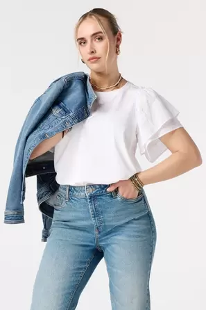 Top con mangas mariposa