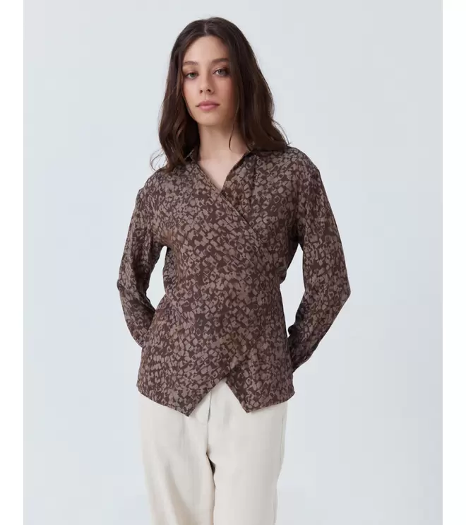 BLUSA CRUZADA LAZADA