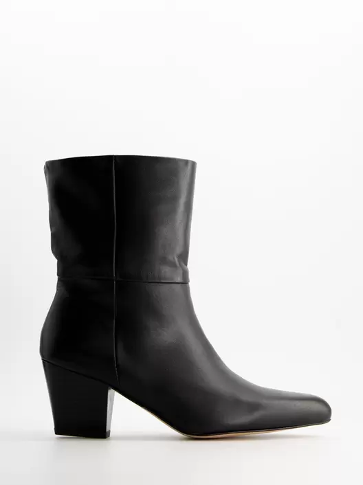 Leather ankle boots with heel - Oslo
