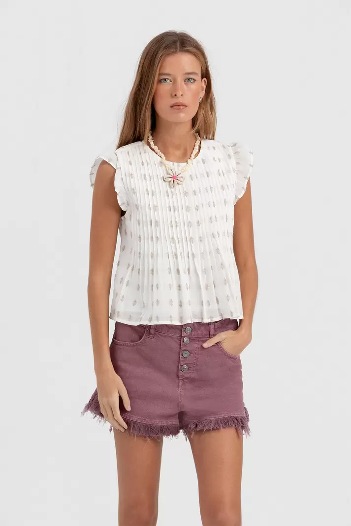 FRAYED BUTTONS SHORTS