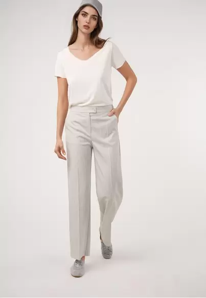 Pantalón rayas. Conjunto GRIS