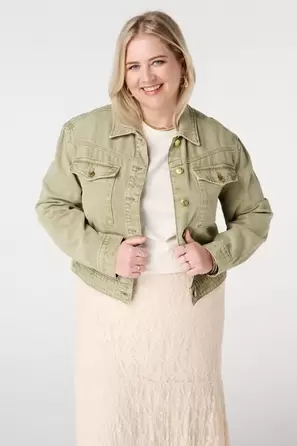 Chaqueta vaquera con cierre de botones