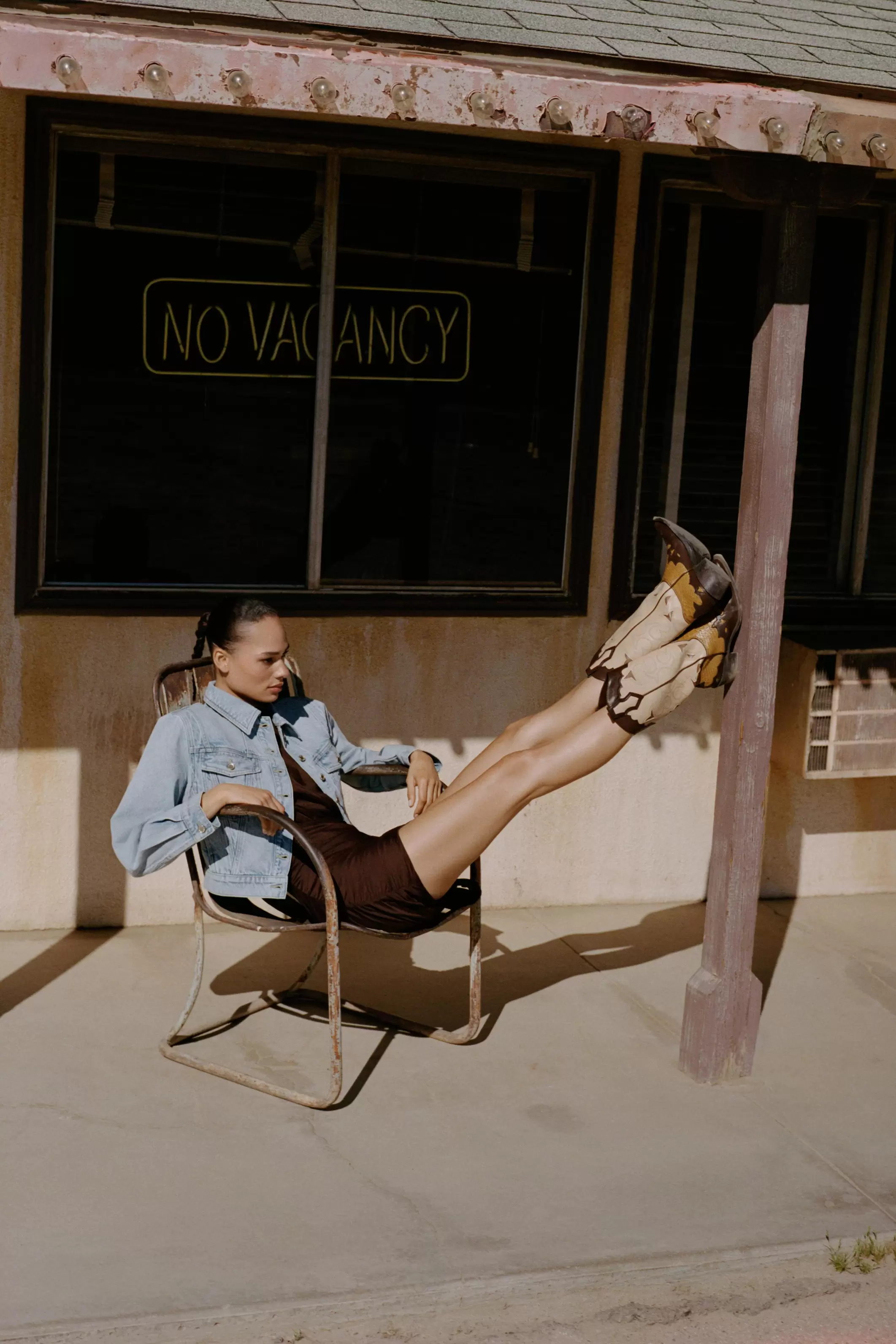 CAZADORA Z1975 CORTA DENIM HOMBRERAS