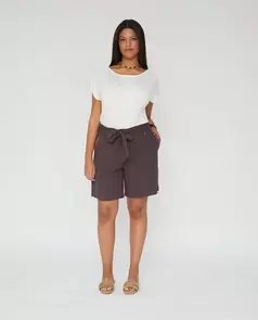 Bermuda Estampada Con Cinturón Ajustable Marrón