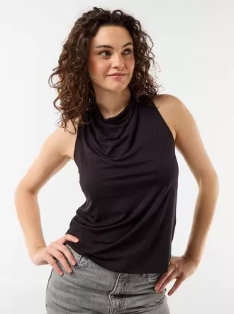 Top sin mangas con escote drapeado