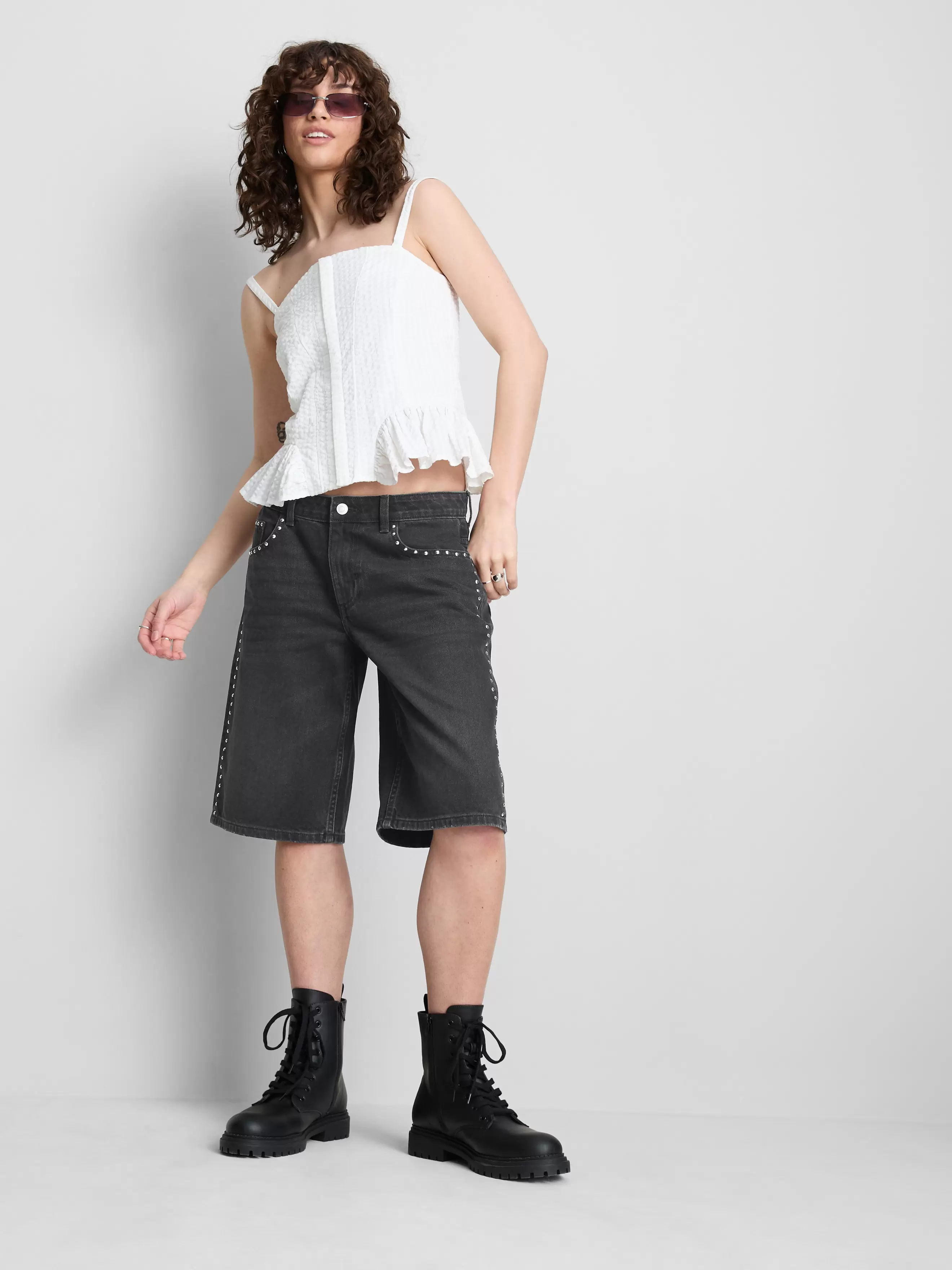 The Primark Scene | Bermudas vaqueras con tachuelas