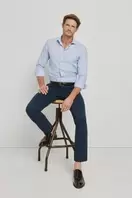 Pantalón chino slim fit