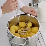 Stainless Steel Potato Masher with Ergonomic Handle, Professional Kitchen Utensil for Soft Mashed Potatoes, Durable Kitchen Utensil, Wavy Design for Easy Mashing