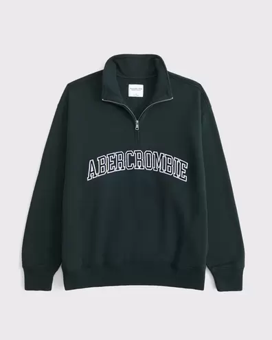 Logo Sunday Half-Zip