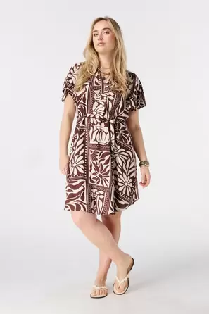 Vestido con cinturón