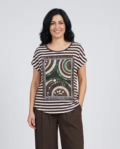 Camiseta Escote De Pico Con Aplique Marrón