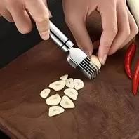 1PC Multifunctional Stainless Steel Grater Chives Separator for Chives and Onions Garlic Fruit Vegetable Portable with Protective Cover Kitchen Tool Kitchen Accessories