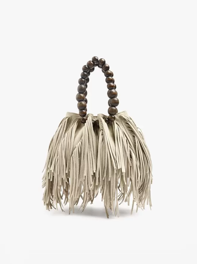 Bolso de mano con flecos