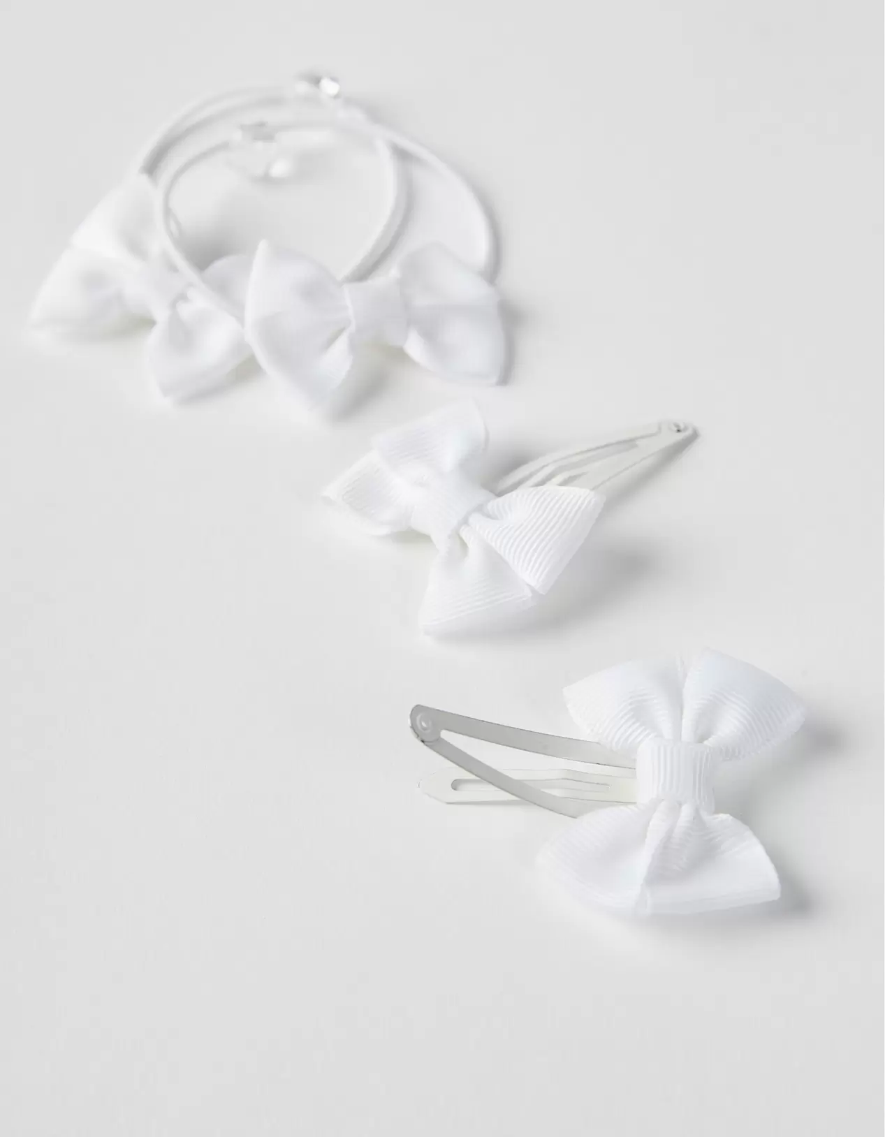 2 Hairpins + 2 Bobbles with Bow for Babies and Girls, White