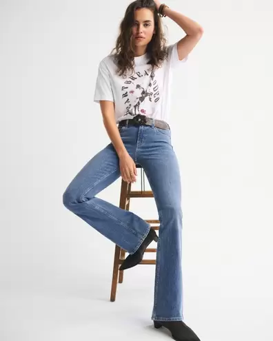 Mid Rise Bootcut Jean