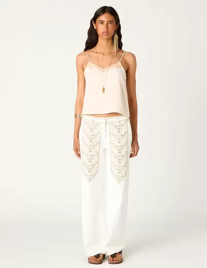 PANTALON BORDADO DENIM BLANCO