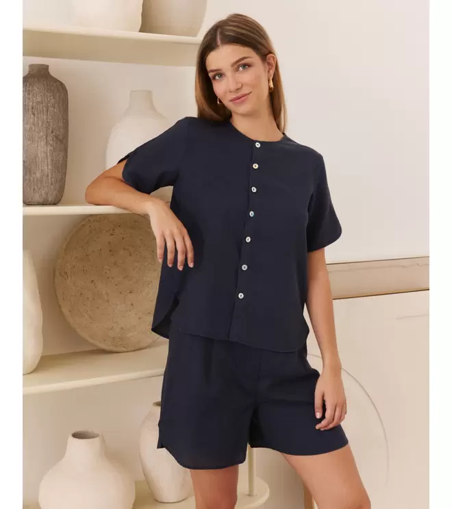 CAMISA CUELLO REDONDO BOTONES