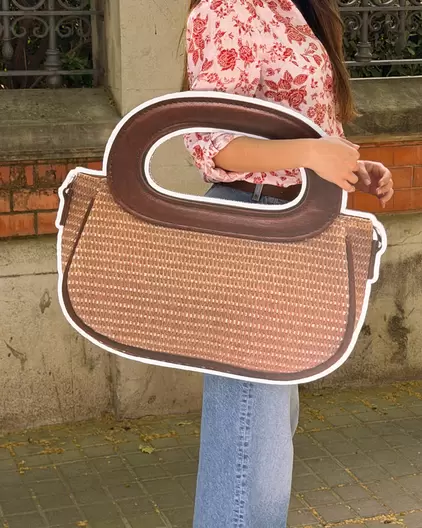 Bolso de mano efecto rafia con asa bandolera extraíble
