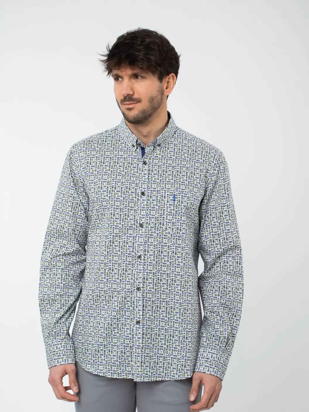 Regular fit printed shirt with contrast details