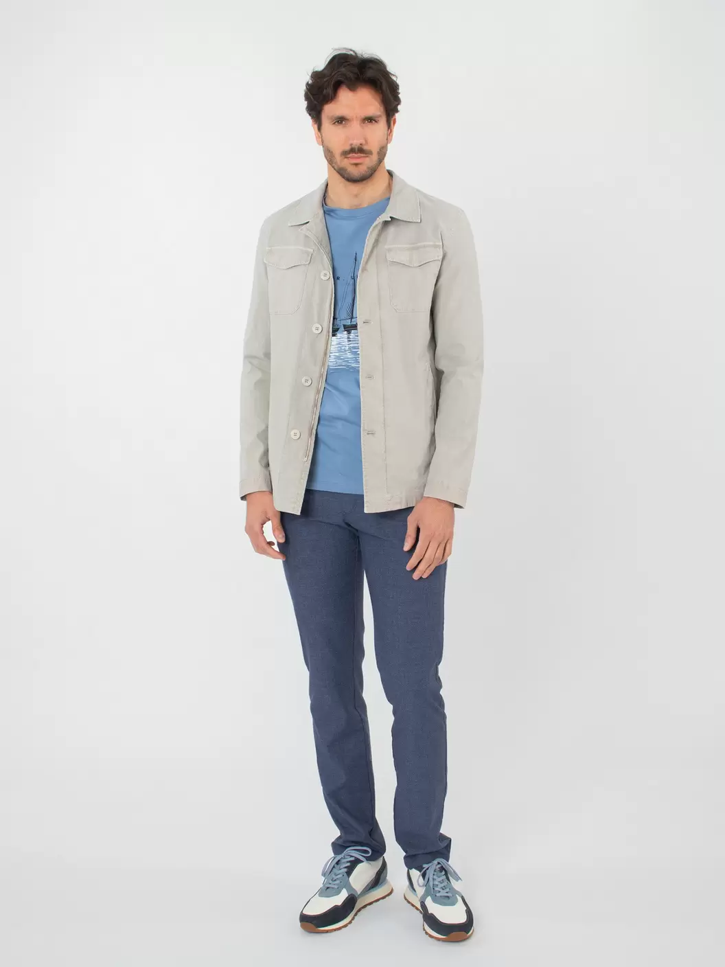 Strutured jacket with multi-pocket
