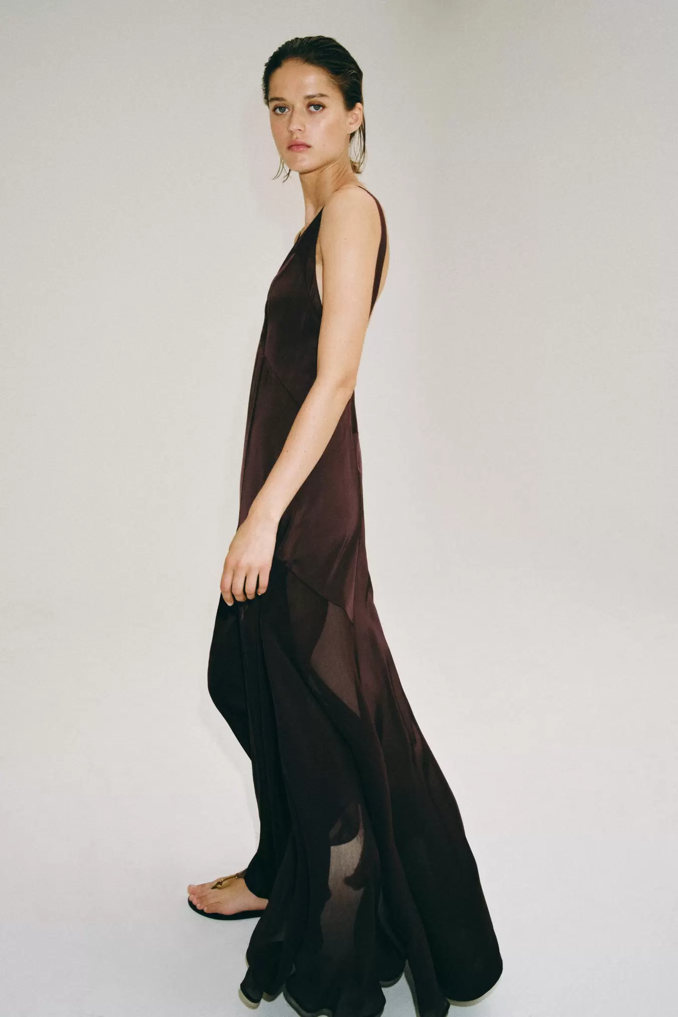 VESTIDO LARGO SATINADO ZW COLLECTION