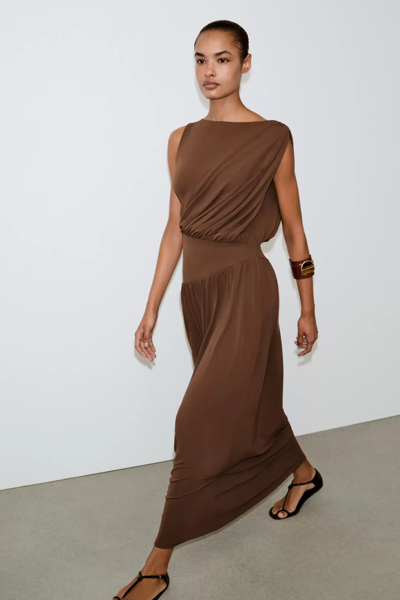 VESTIDO FAJÍN LATERAL