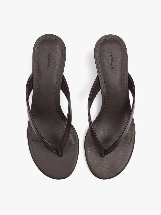 Sandalias de piel con tacón kitten