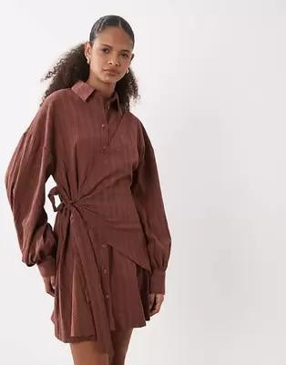 ASOS DESIGN - Vestido camisero corto marrón de manga larga con mangas blusón y lazada en la cintura