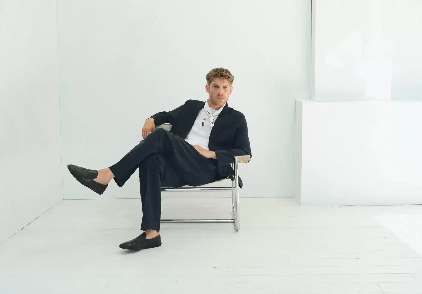 Pantalón slim fit mezcla lino lyocell