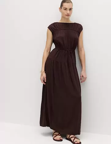Vestido maxi a la cintura con fruncido con lino