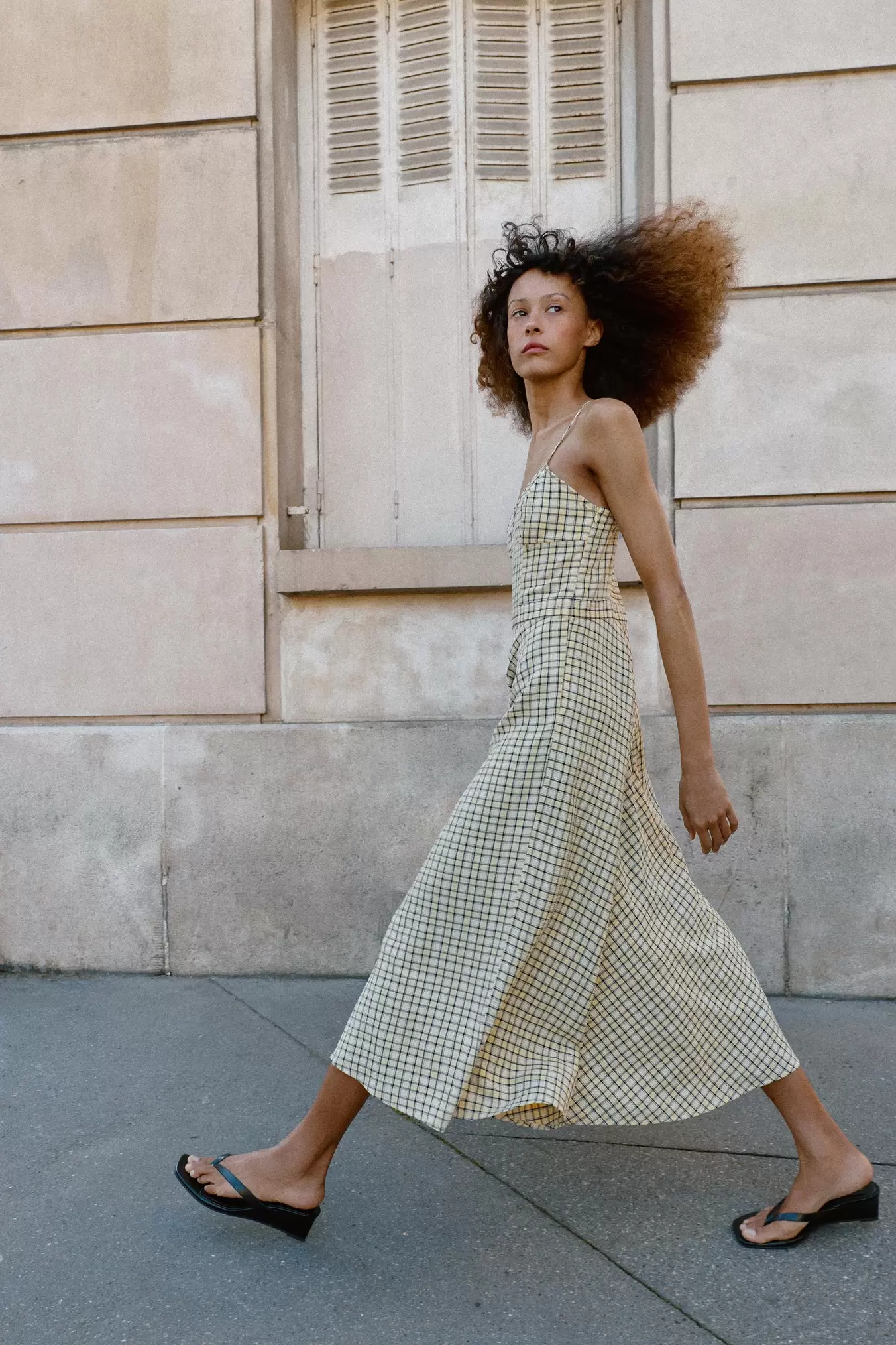 VESTIDO MIDI TIRANTES CUADROS