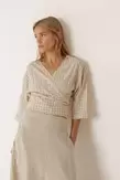 MULTIPOSITION-TIE CROP SHIRT