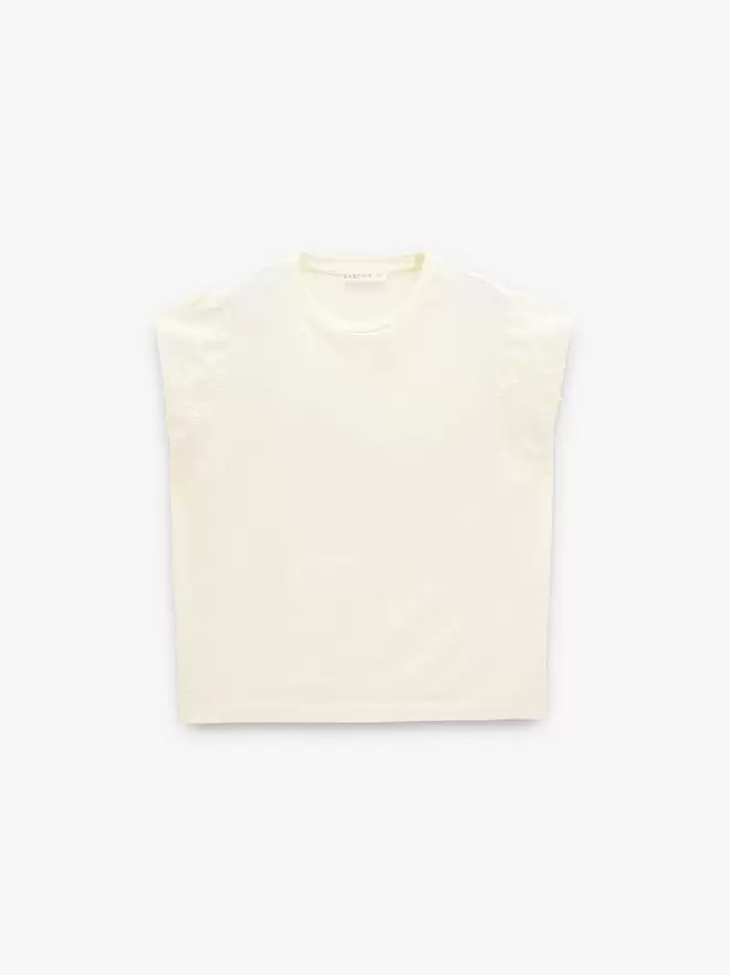 Camiseta con bordados 100% algodón