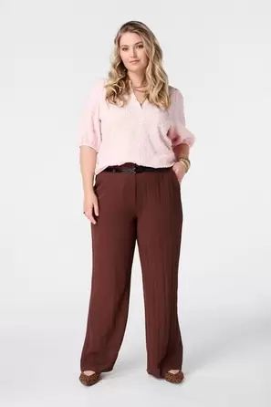 Pantalón de lino con cinturón
