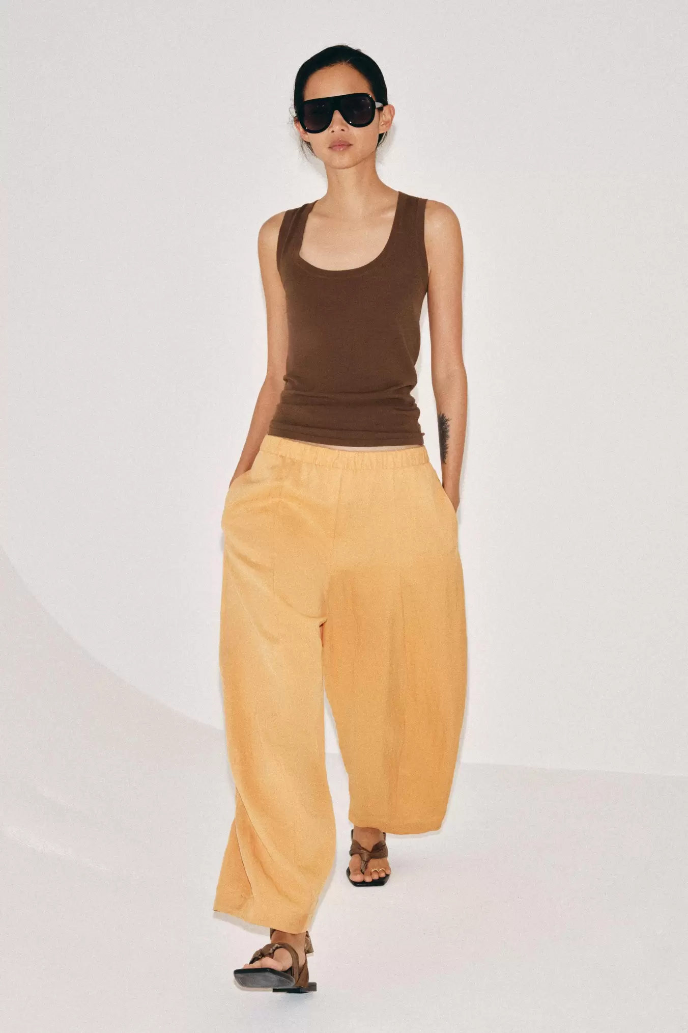 PANTALÓN BARREL FLUIDO ZW COLLECTION