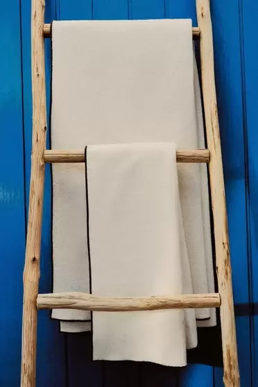 Toalla de mano lisa vivo 90 x 50 cm