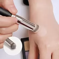 1 Piece Under Eye Concealer Brush Face Sun Spot Acne Blemishes Professional Makeup Brush for Liquid Cream Concealer Concealer Blending