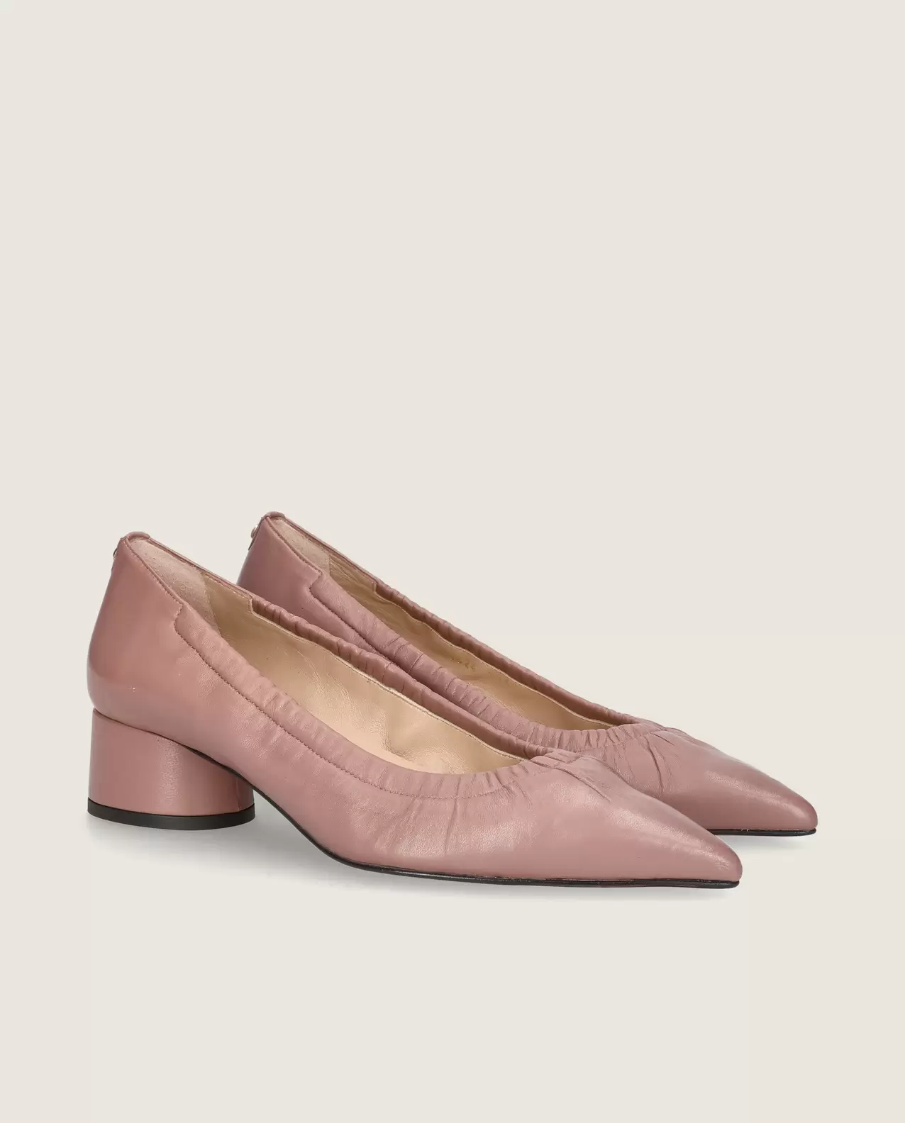 Marine pump in pink leather