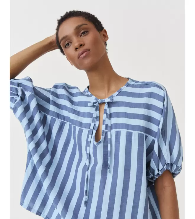 BLUSA RAYAS LAZADA MANGA FRANCESA