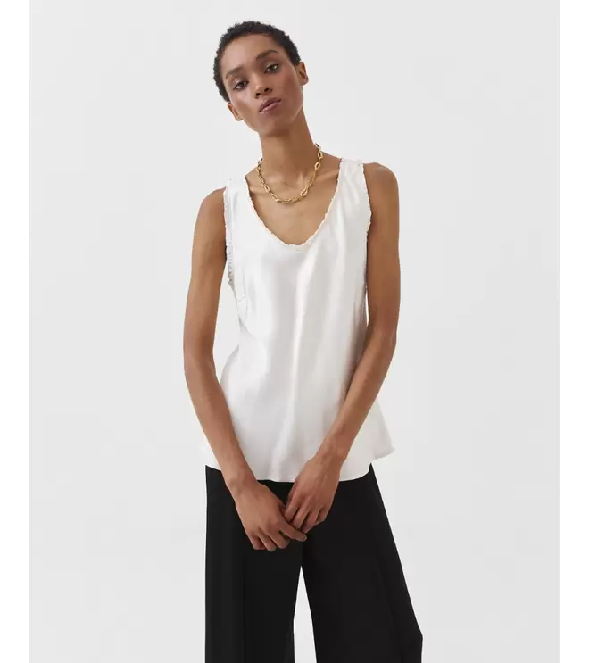 TOP CUELLO PICO