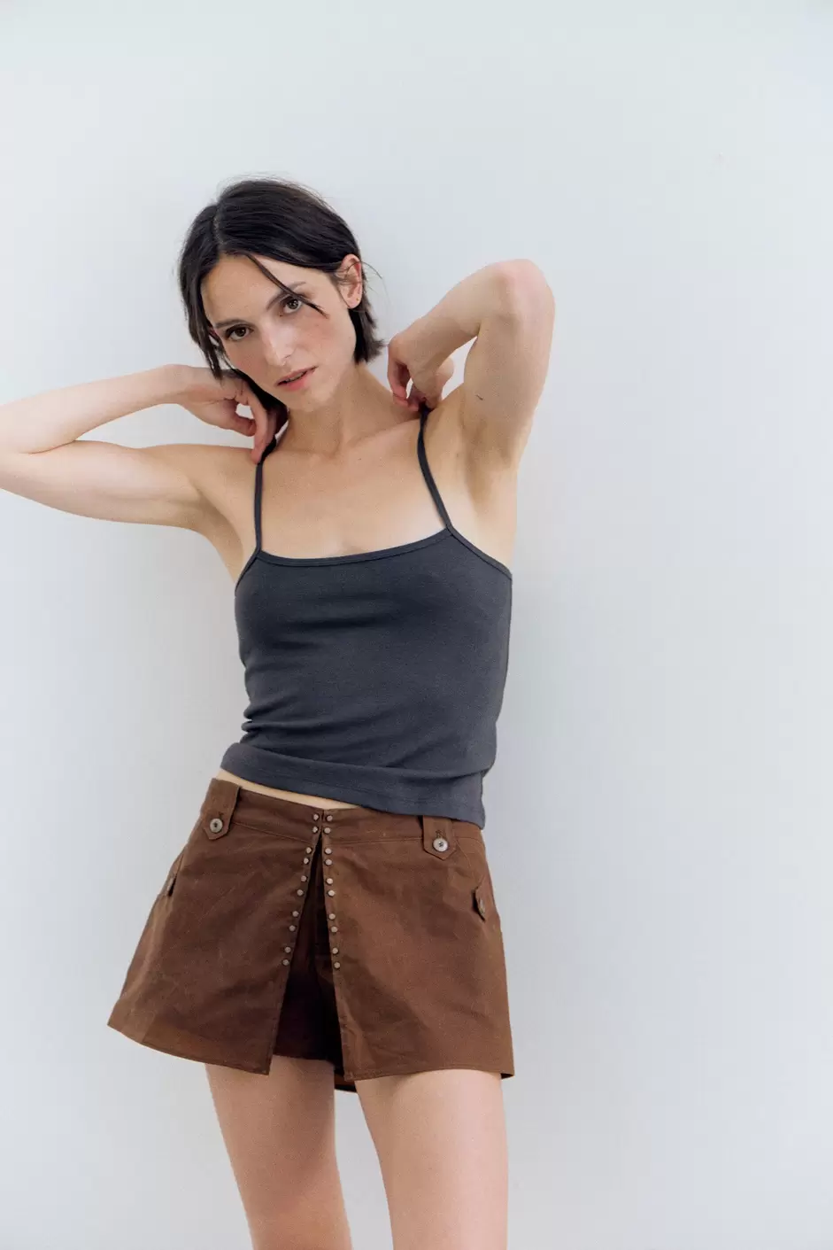 Shorts abiertos detalle tachuelas - Fury
